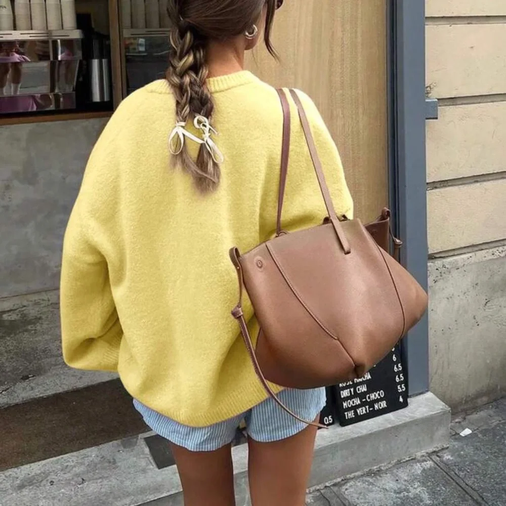 OUT OF STOCK Oversized cozy knit sweater preppy light yellow - Picture 3 of 12